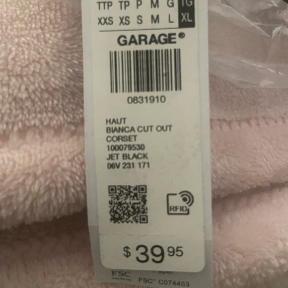 Black top New with tags - Picture 6 of 6